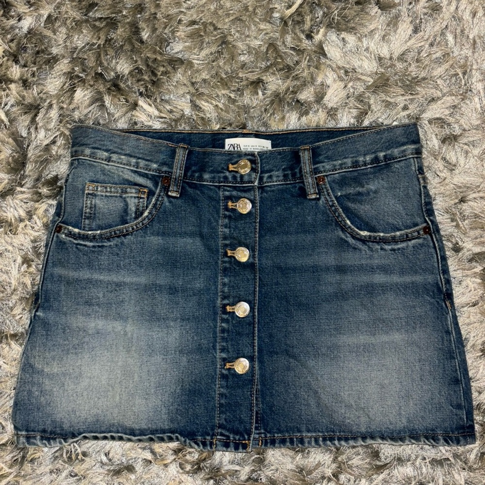 Zara Buttoned Denim Skirt